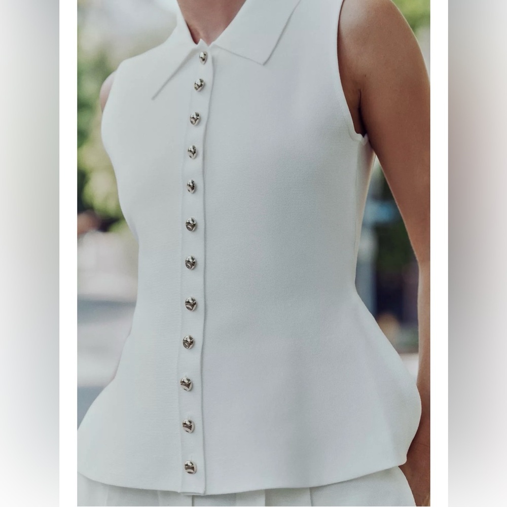 Zara Knit  White Sleeveless Button-Up Blouse